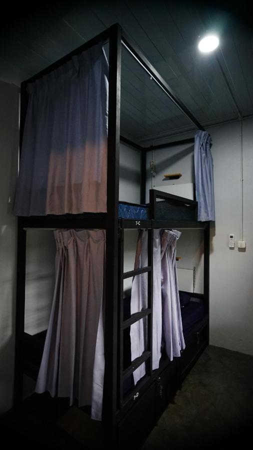 Lala Hostel 반다 아세흐 외부 사진