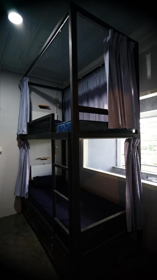 Lala Hostel 반다 아세흐 외부 사진